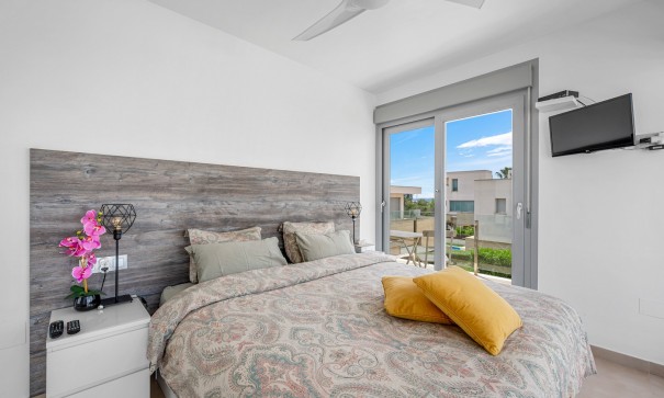 Sprzedaż - Willa wolnostojąca -
Orihuela - Vistabella Golf