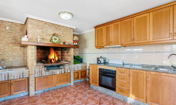 Återförsäljning - Fristående villa -
Torrevieja