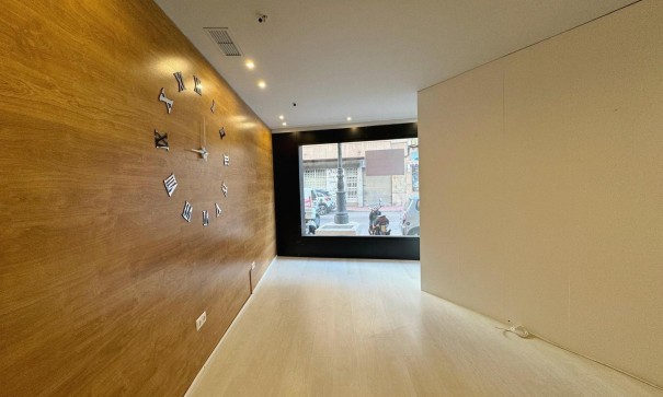 Sale - Commercial -
Guardamar del Segura