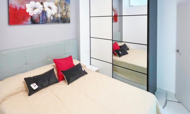 Sale - Apartment Flat -
Torrevieja - Playa del Cura