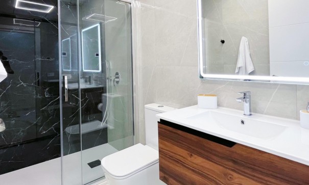 Sale - Apartment Flat -
Torrevieja - Playa del Cura