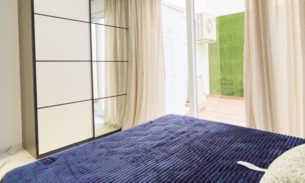 Sale - Apartment Flat -
Torrevieja - Playa del Cura